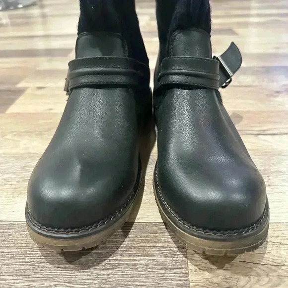 NWOT Chinese Laundry
Dirty Laundry By Chinese Laundry Women's Roger That Boot - Picture 6 of 11